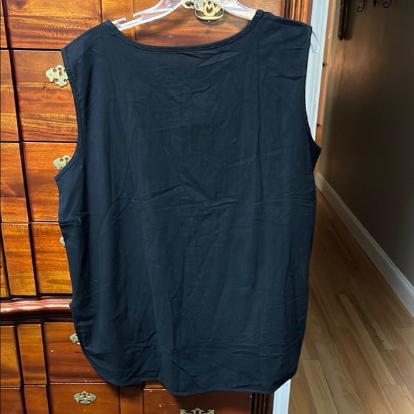 Black and White Muscle Tee with Rounded Neckline and Embellished Design - Picture 2 of 4